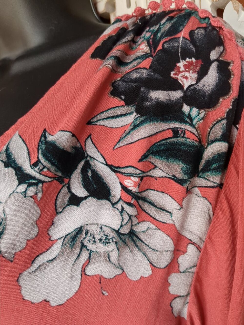 Long Sleeve Flowt Floral Boho Tunic - Picture 8 of 16
